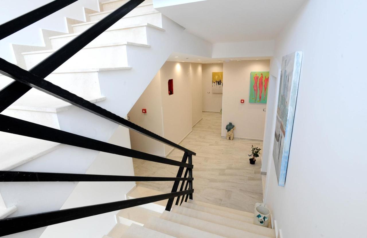 Afrodite Suites Sarandë Exterior foto